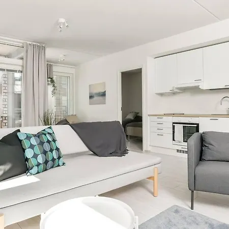 Kotimaailma - Valoisa Kolmio Espoon Keskustassa *