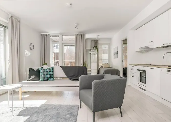 Kotimaailma - Valoisa Kolmio Espoon Keskustassa